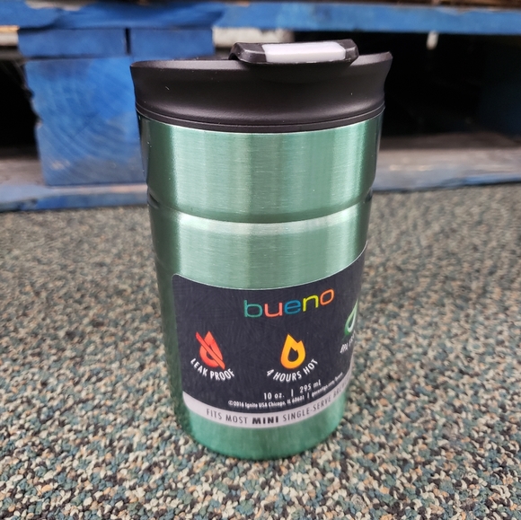 Bueno Travel Coffee Mug 10 oz Green